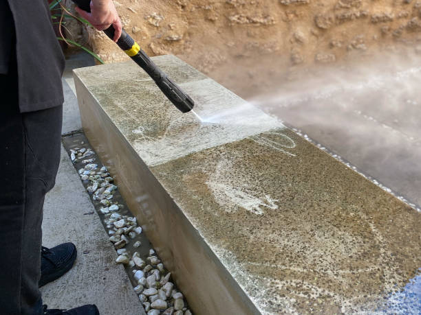 Best Deck Pressure Washing  in Crossville, AL